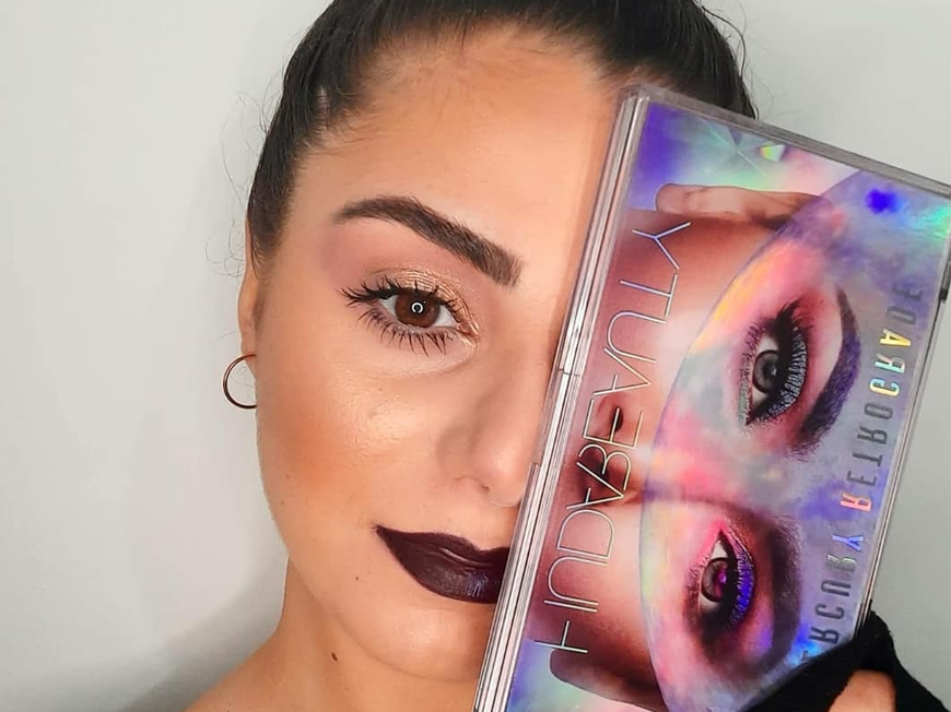 Soft Eyeshadow... Bold Lipstick 💋